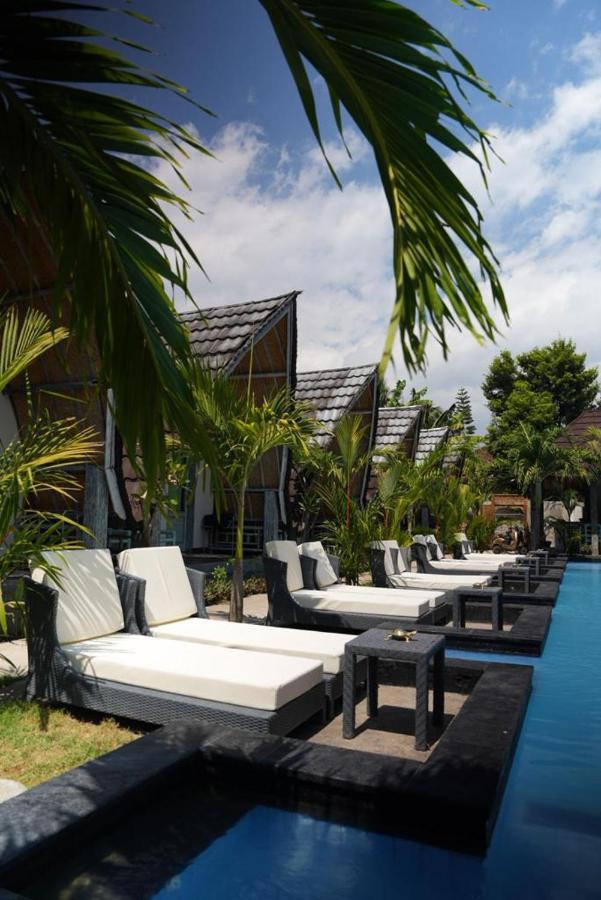 Copacabana Gili Air Hotel Mataram Bagian luar foto